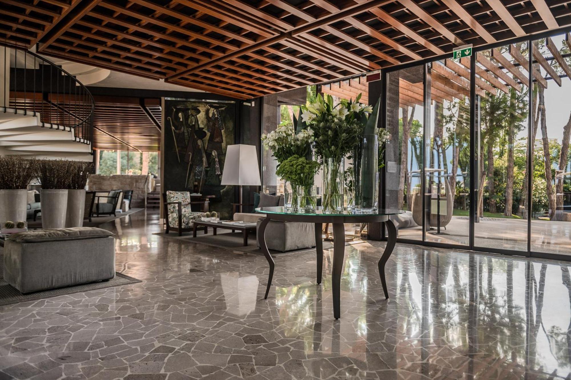 Bellevue Hotel & Resort Лідо-ді-Єзоло Екстер'єр фото